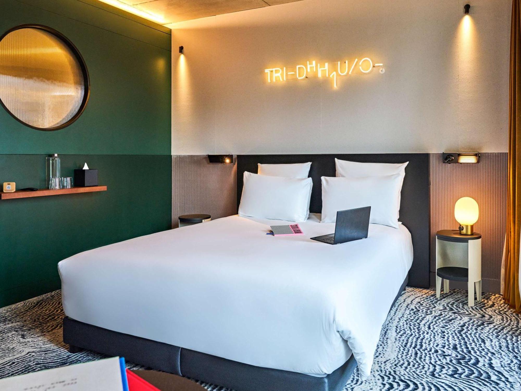 Tribe Paris Clichy Ξενοδοχείο Εξωτερικό φωτογραφία